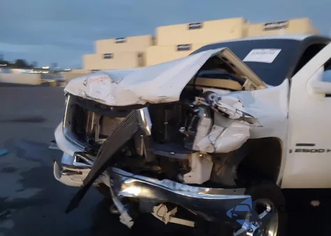 2008 GMC Sierra 2500Hd Sle2 from USA, damaged, VIN 1GTHK23688F100784